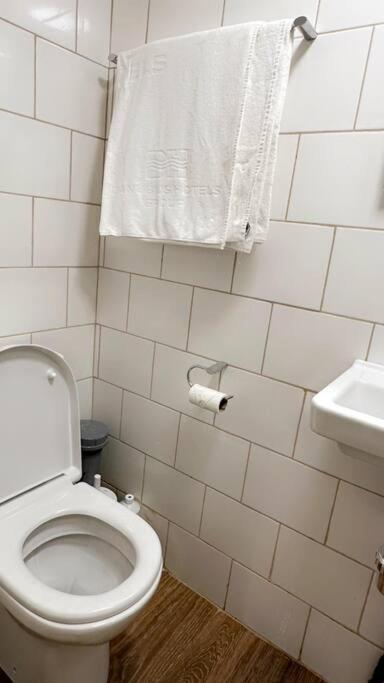 Cosy Quiet Single Studio Merton  Luaran gambar